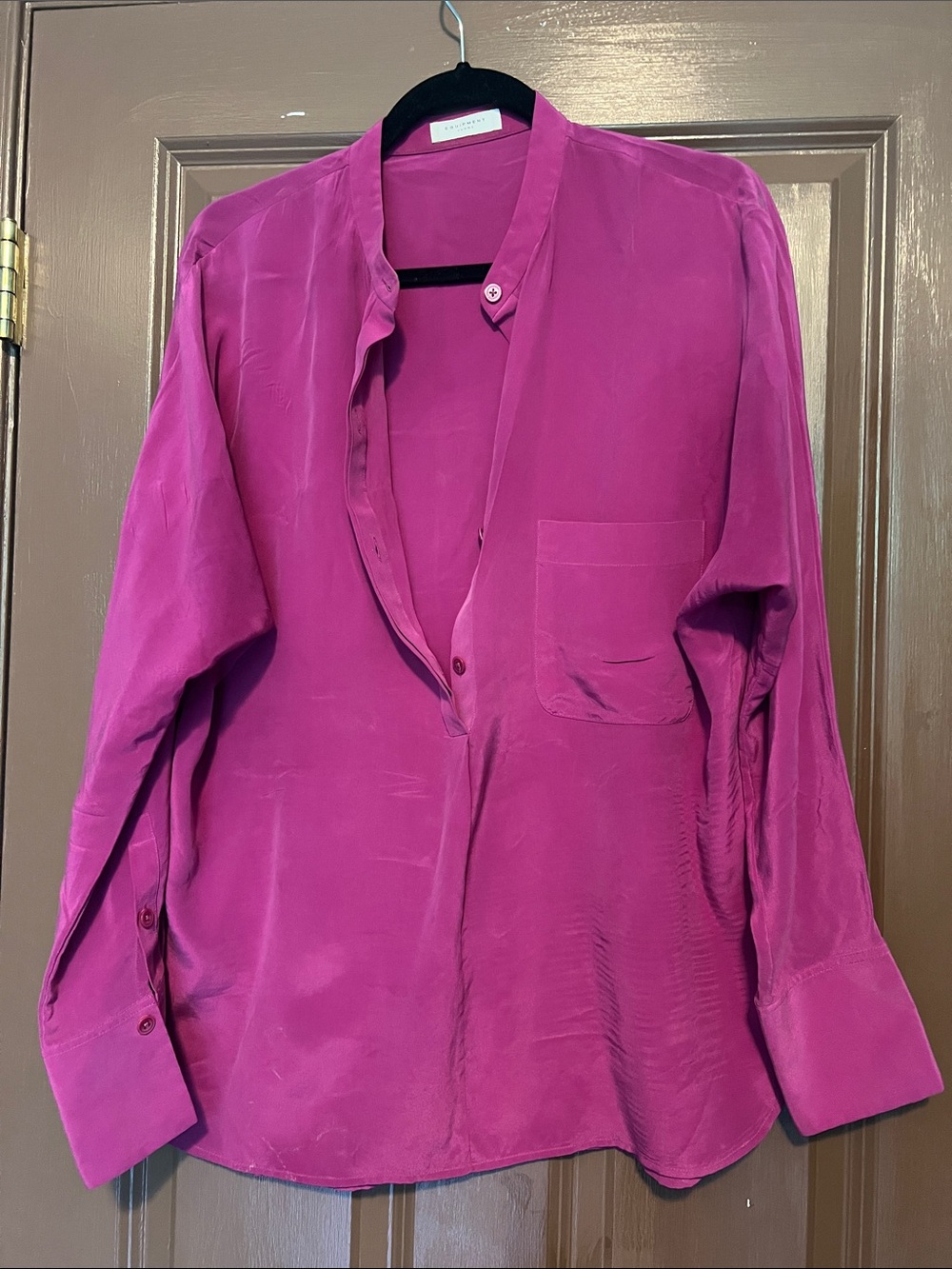 Equipment Fucshia Magenta Silk Button-Front popover Blouse L